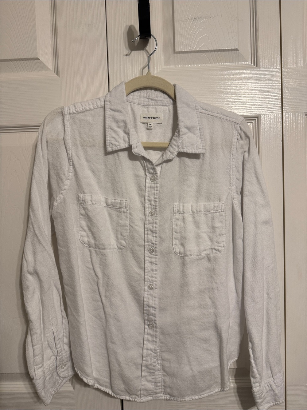 Women’s White Long-Sleeve Casual Button-Down Shirt